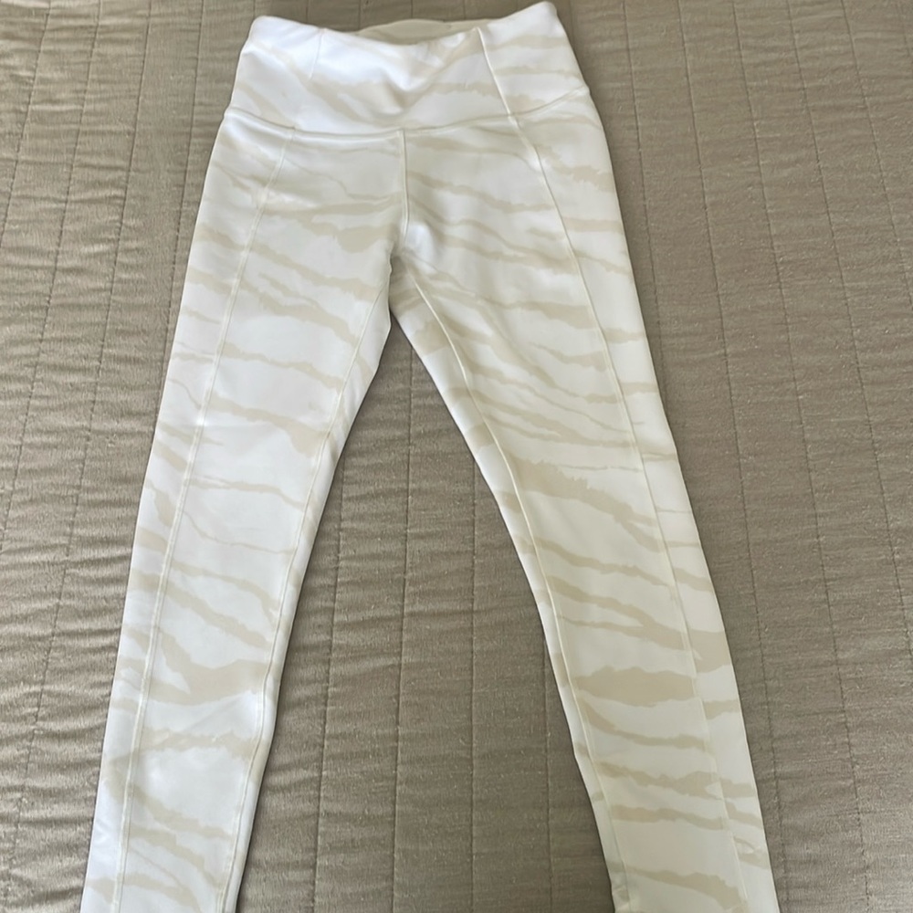 CALIA ESSENTIAL HIGH RISE TULIP HEM 7/8 ORGANIC ANIMAL PURE WHITE